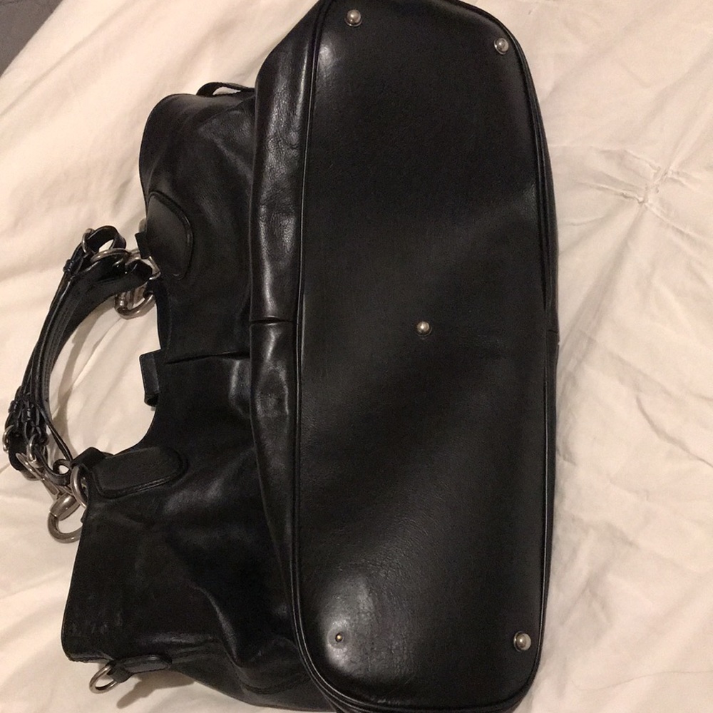 Mint Condition Authentic Black Leather Gucci Purse - image 7